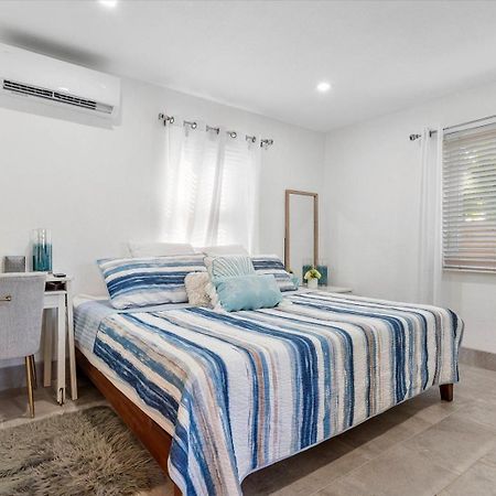 Private Fort Lauderdale Cottage エクステリア 写真