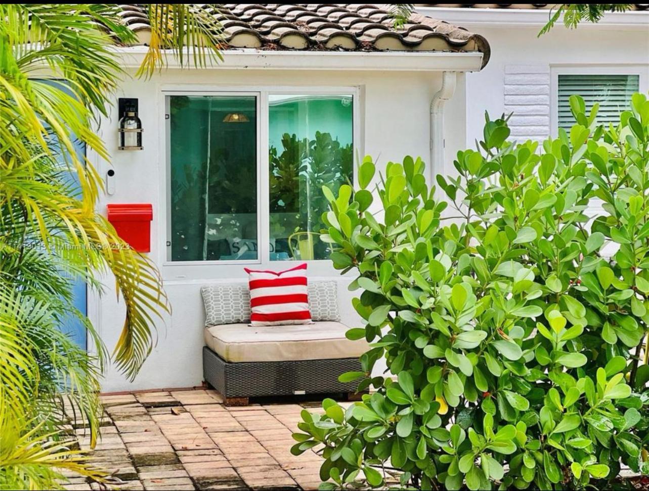 Private Fort Lauderdale Cottage エクステリア 写真