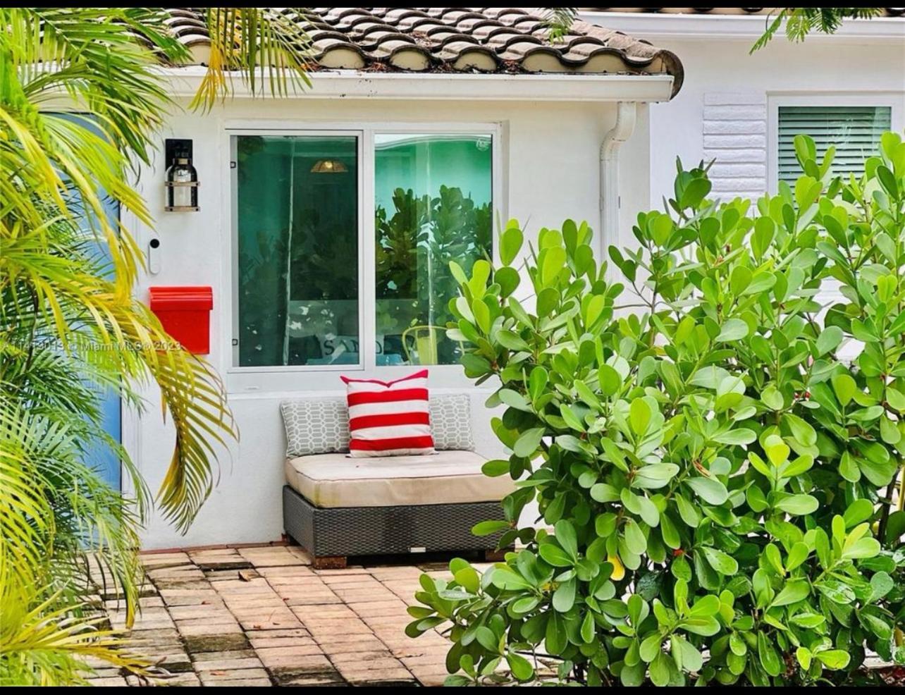 Private Fort Lauderdale Cottage エクステリア 写真